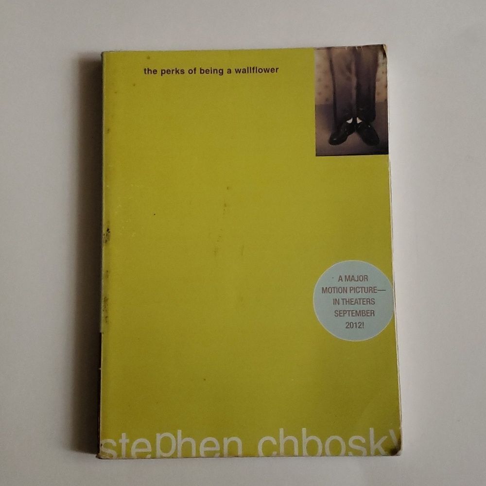 The Perks of Being a Wallflower Book​ - Picture 2 of 3
